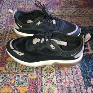 New in Box Nike Air Max Dia